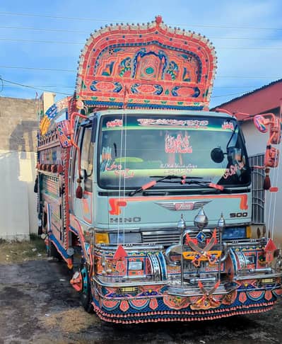7d hino truck