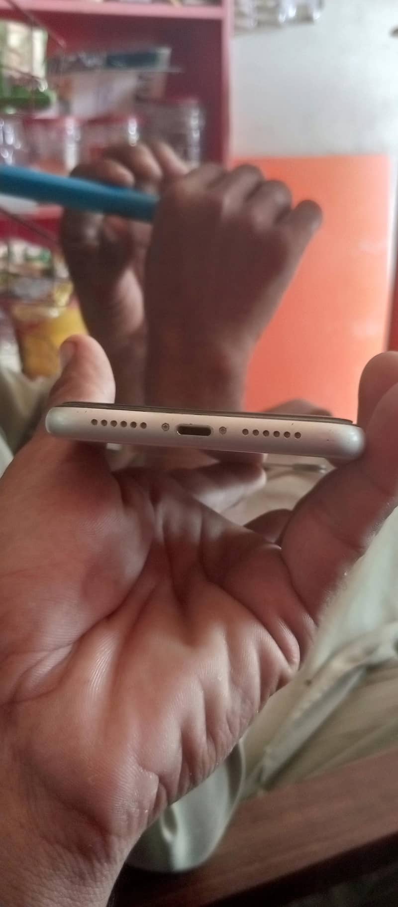 Apple iPhone 11 4