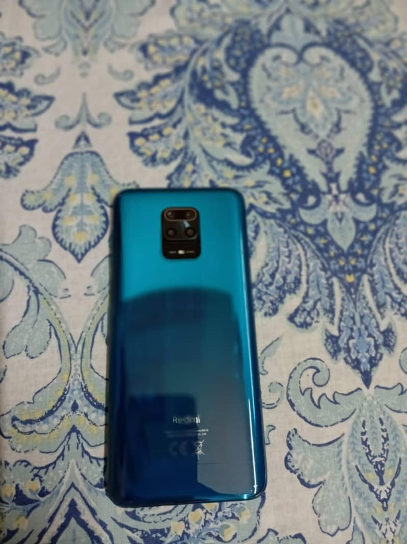 Xiaomi Redmi Note 9S 0