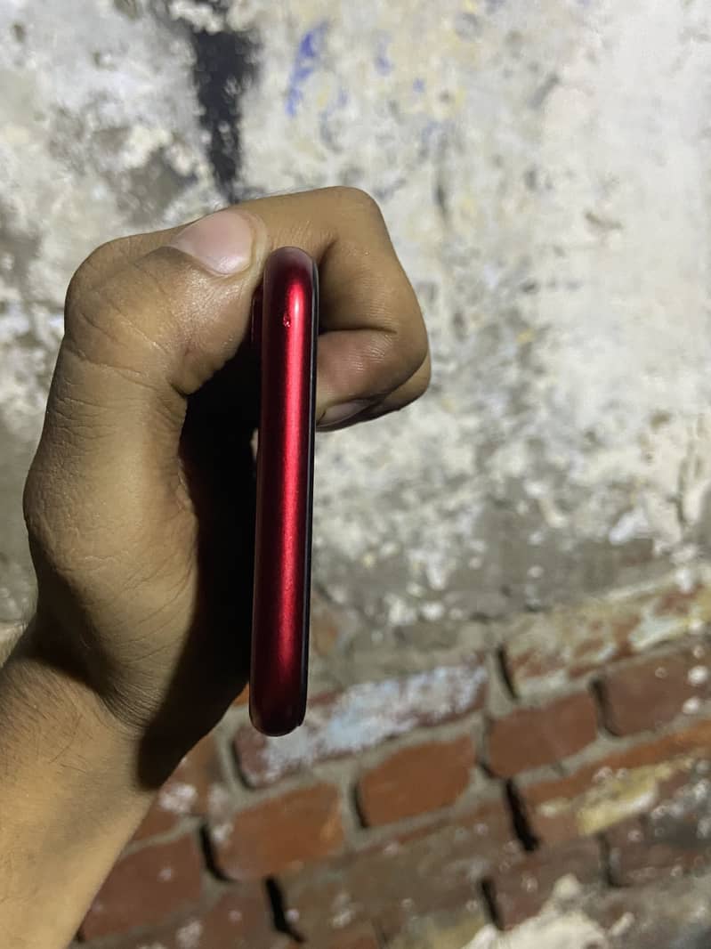 iPhone xr 3
