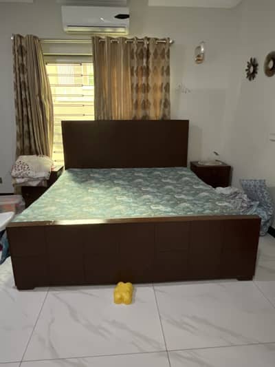Double Bed king Size