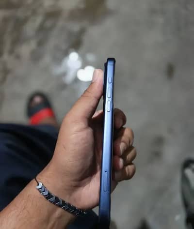 17 pro max Non pta Physical + Esim