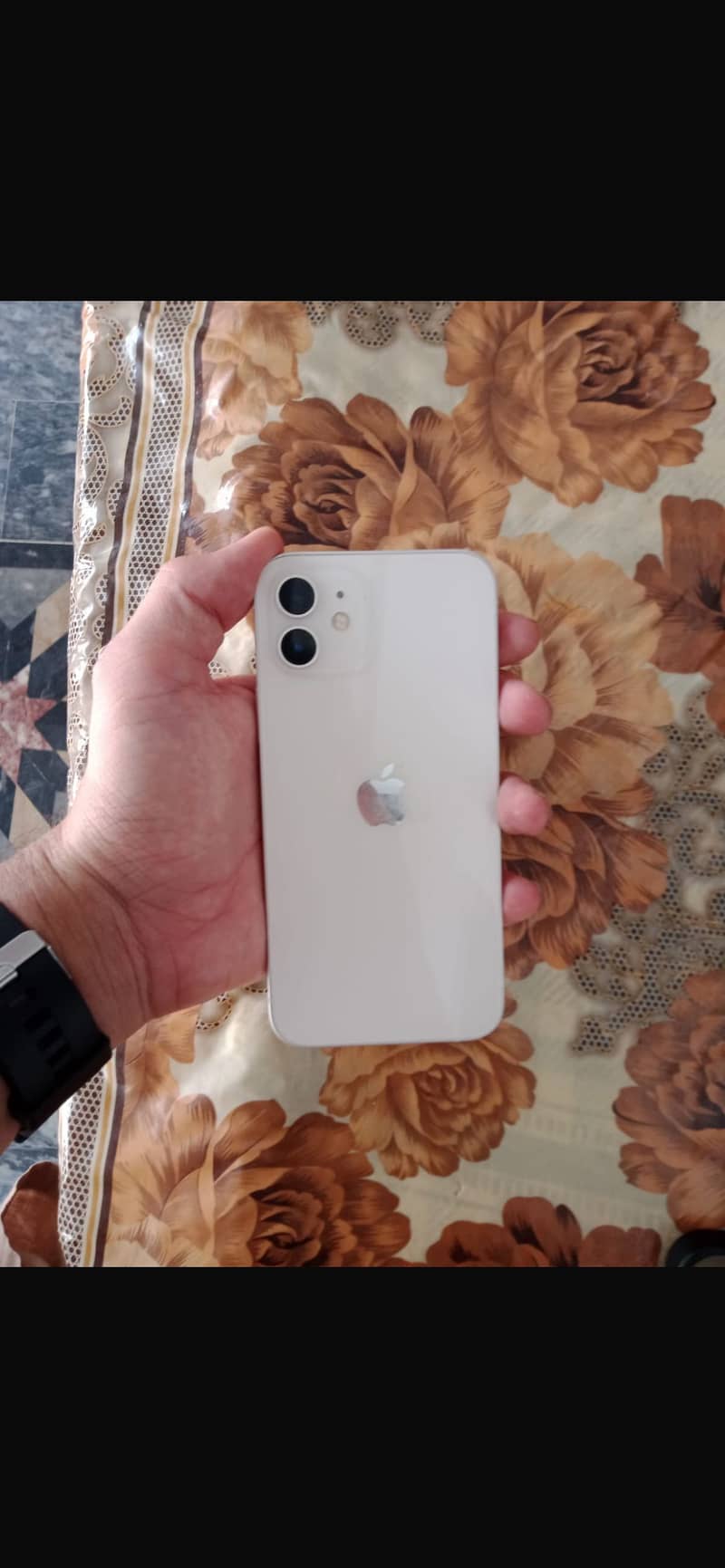 Apple iPhone 12 1