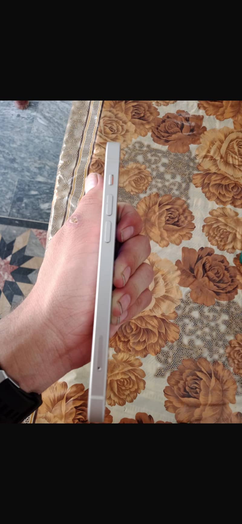 Apple iPhone 12 2