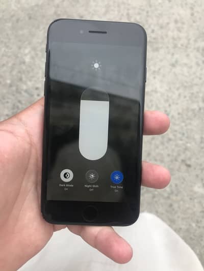 Apple iPhone SE