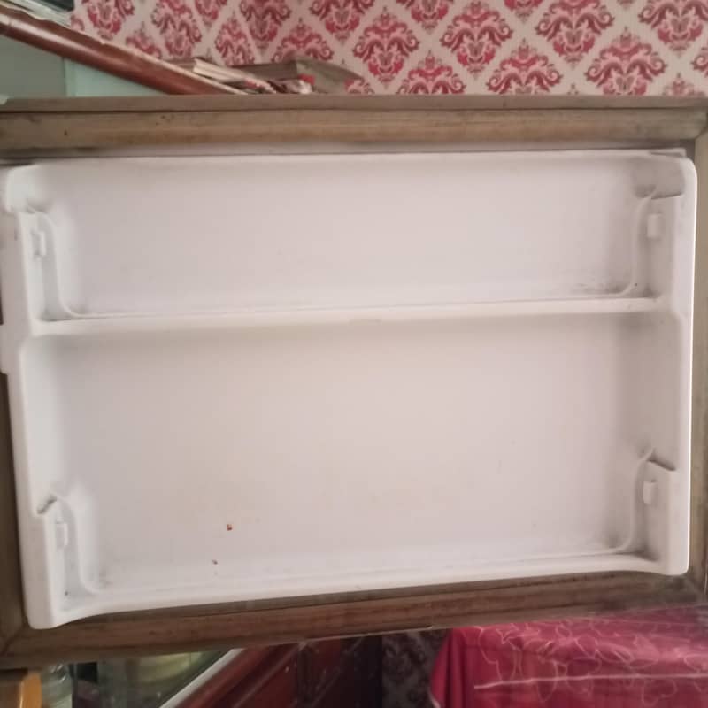 waves refrigerator 2