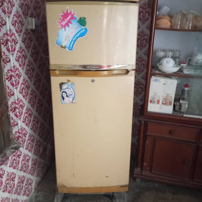 waves refrigerator 3