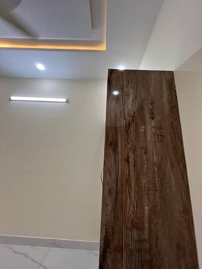 40/80 Ground portion available for Rent in G13