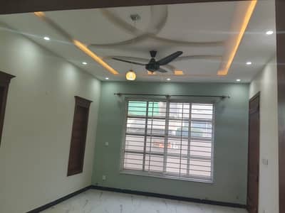 30/60 8 Marla House Available For Rent in G13