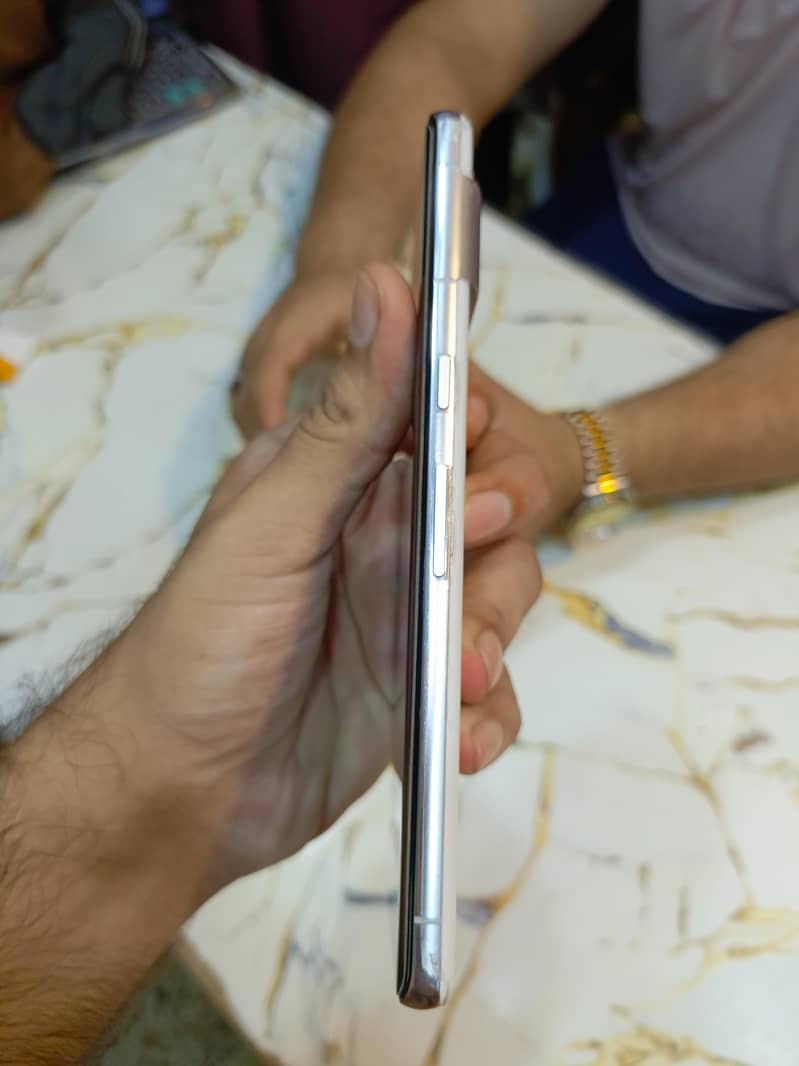 Google Pixel 7 Pro 4