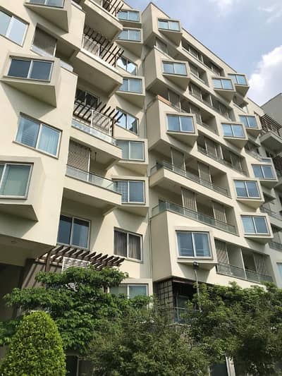 3 BEDROOM WITH MAID ROOM SEMI FURNISHED DUPLEX BRAND NEW APARTMENT AVAILABLE FOR SALE