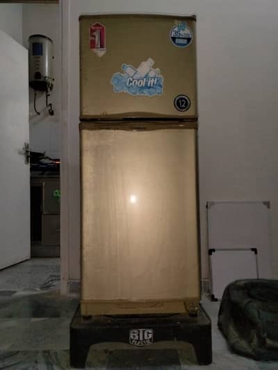 Dawlance refrigerator 9122