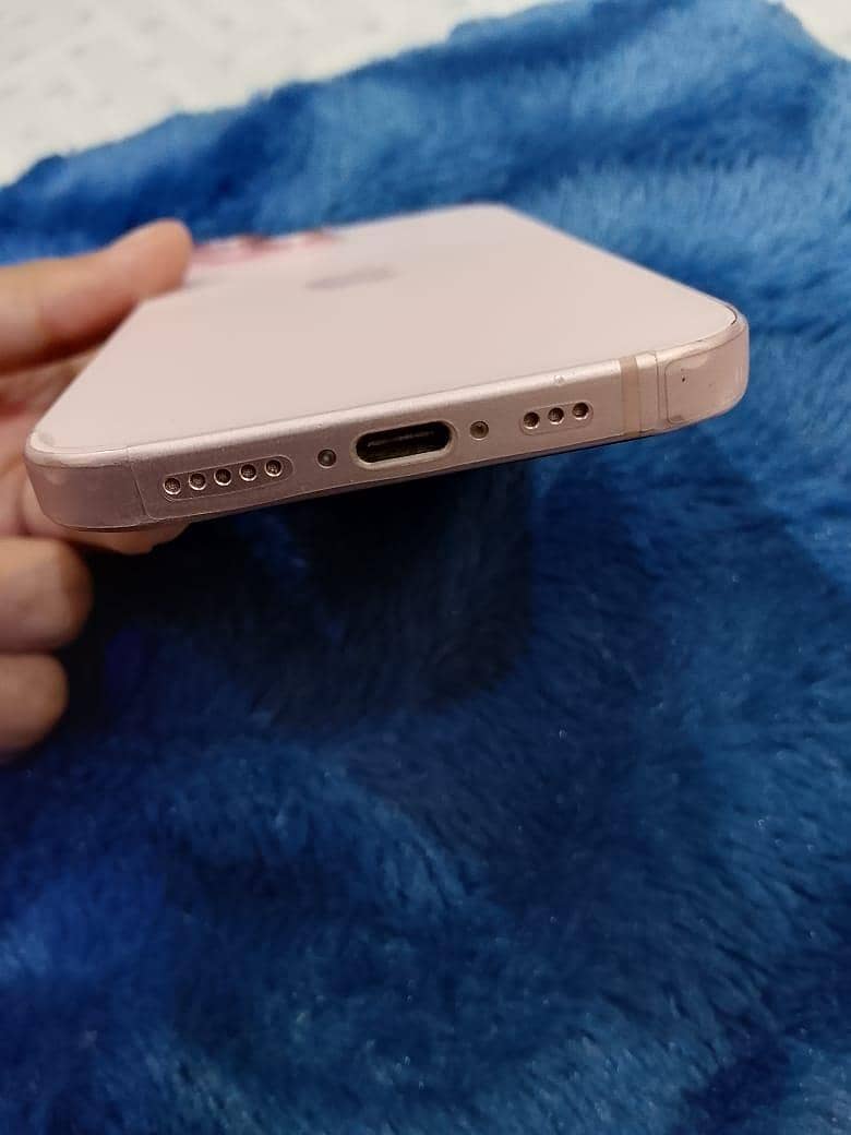 Apple iPhone 15 3