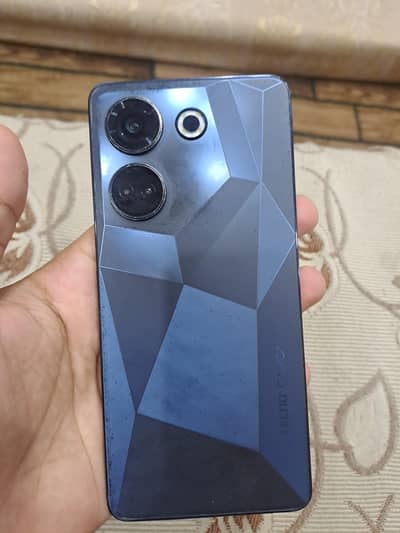 Tecno CAMON 20