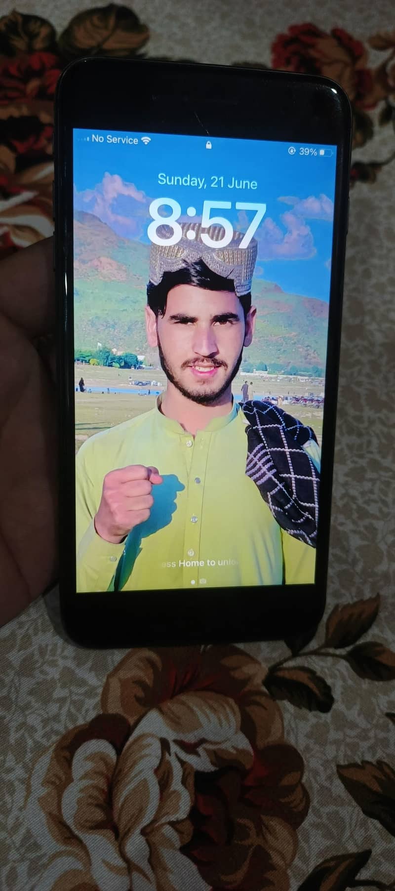 Apple iPhone 8 Plus 1