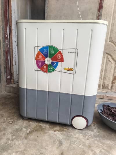 SuperAsia Semi Automatic Twin Tub Washing Machine SA-244