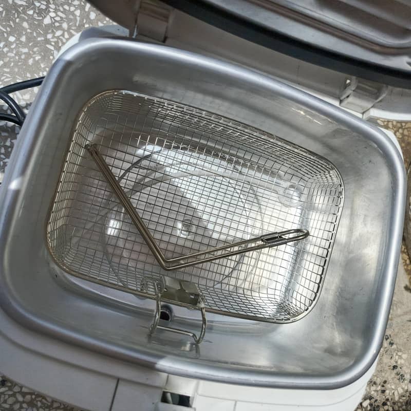 Deep Fryer 7