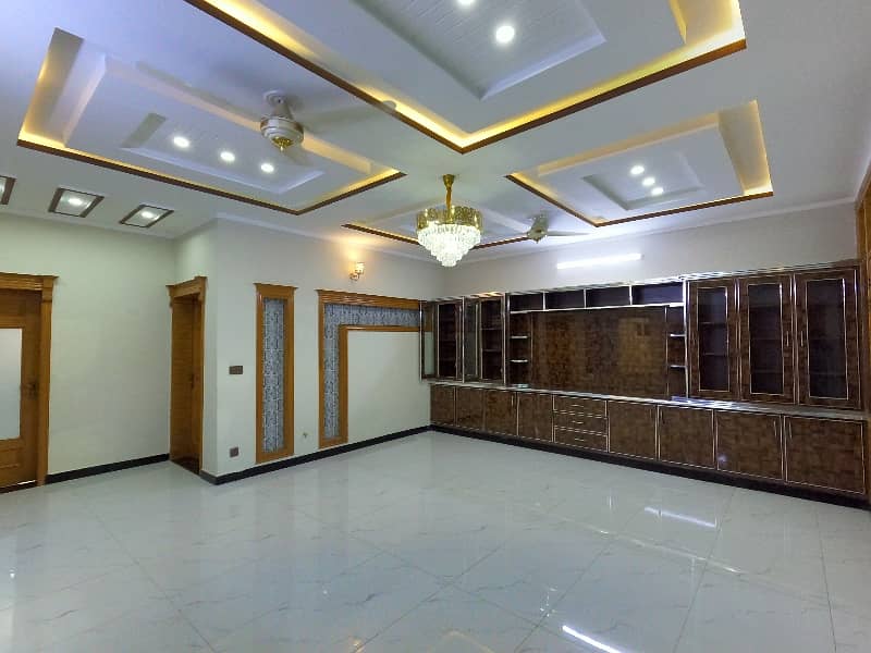 Prime Location 28