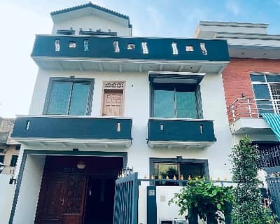 Buy A Centrally Located 4 Marla House In G-13/1