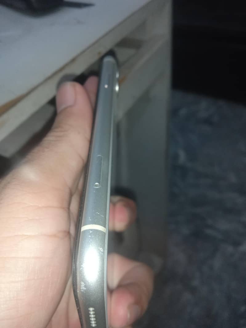 Apple iPhone 11 3
