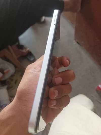 Infinix Hot 30 Play
