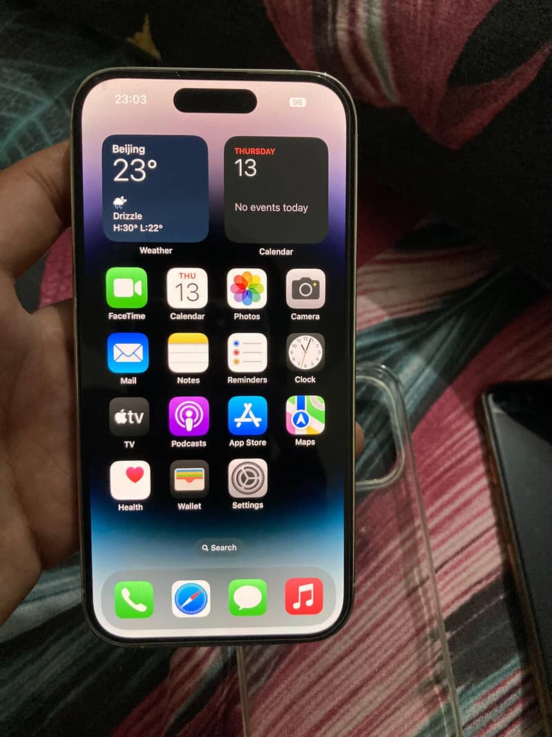 Apple iPhone 14 Pro 1