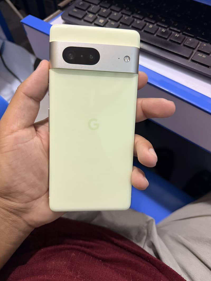 Google Pixel 7 5