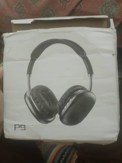 Headphones P9