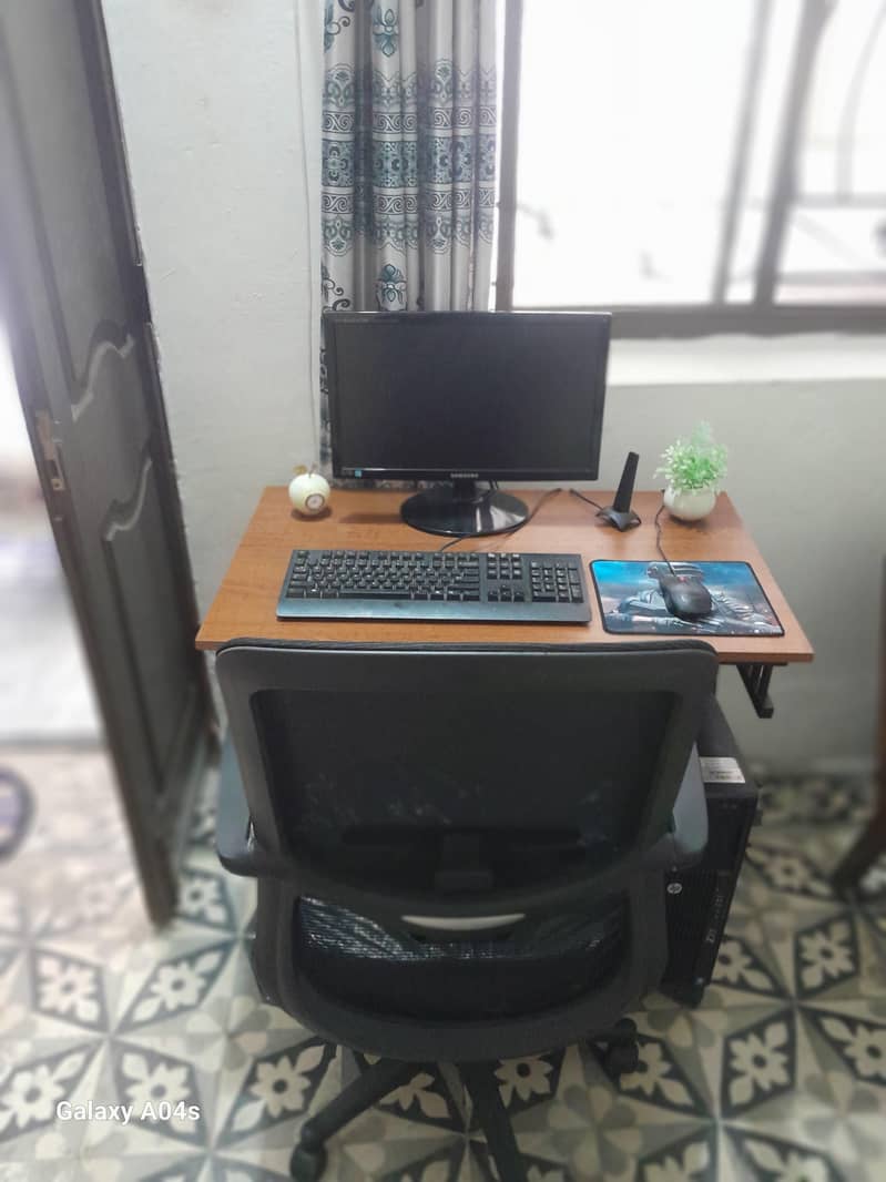Computer Table 2