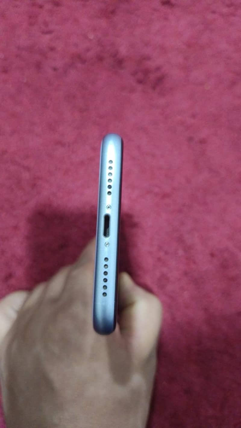 Apple iPhone 11 2
