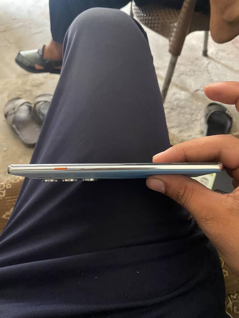 Tecno CAMON 40 Pro 4