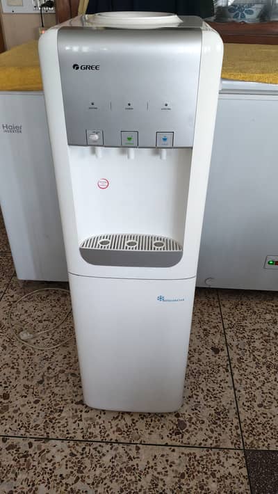 Gree Water Dispenser With Refrigerator Model GW-JL500FS New Condition