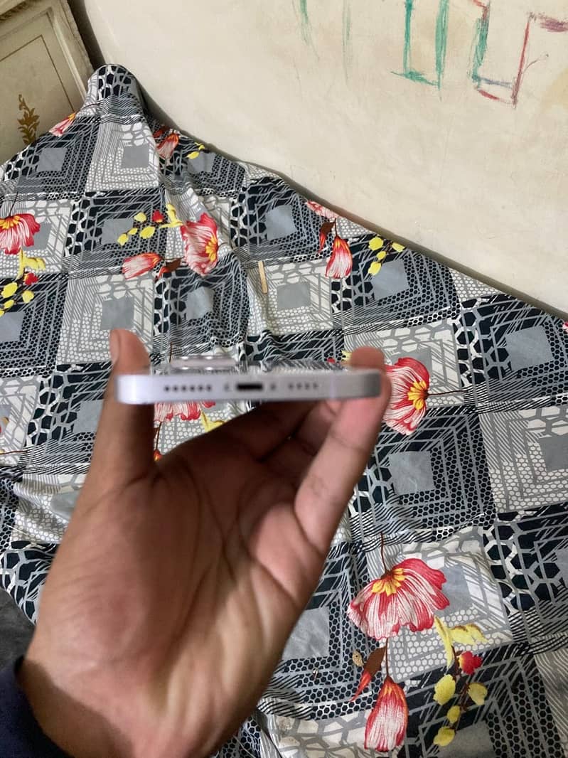 Apple iPhone 14 plus 6
