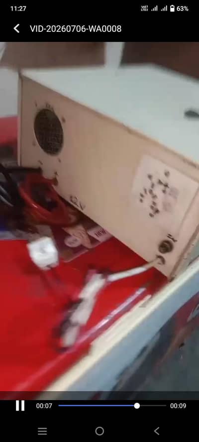 UPS with battery