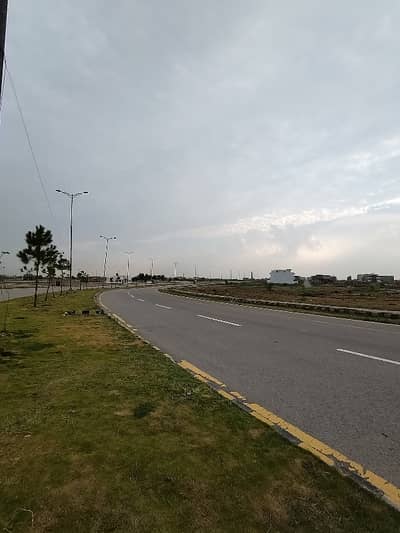 40x80 Level Plot On Prime Location For Sale In G-14/3 Islamabad