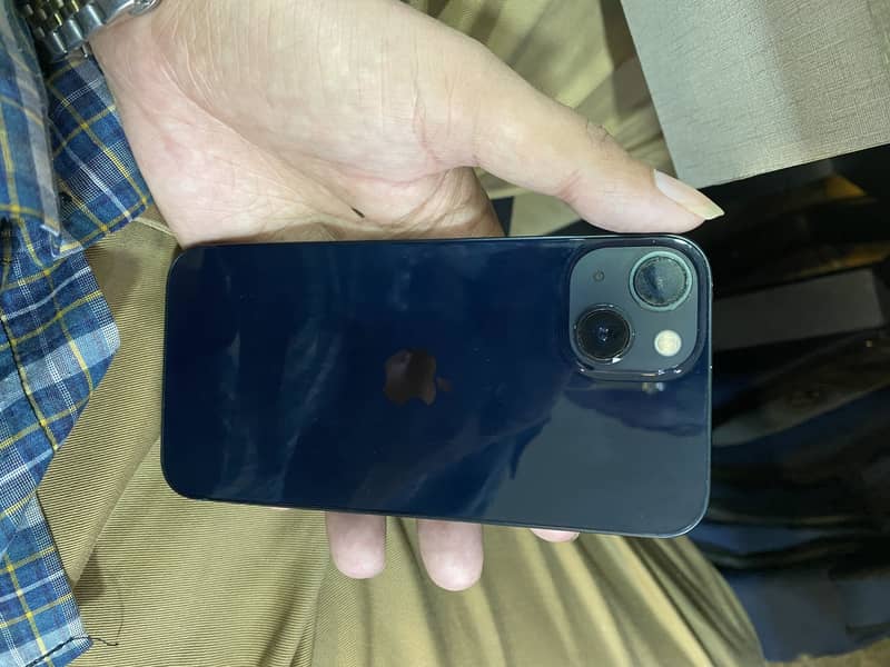 Apple iPhone 13 1