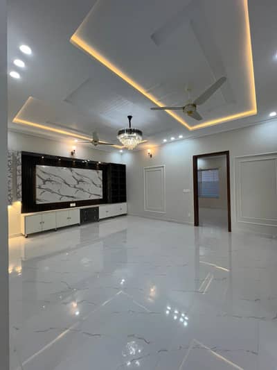 14 Marla House Available For Rent In G-13/2, Islamabad