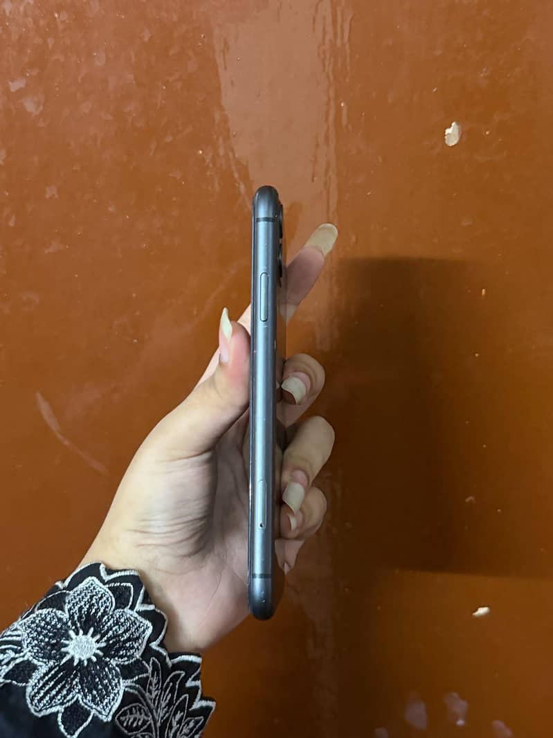 Apple iPhone 11 1