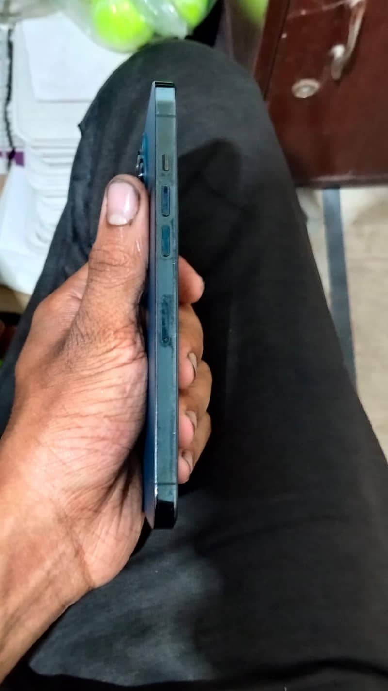 Apple iPhone 12 Pro Max 6