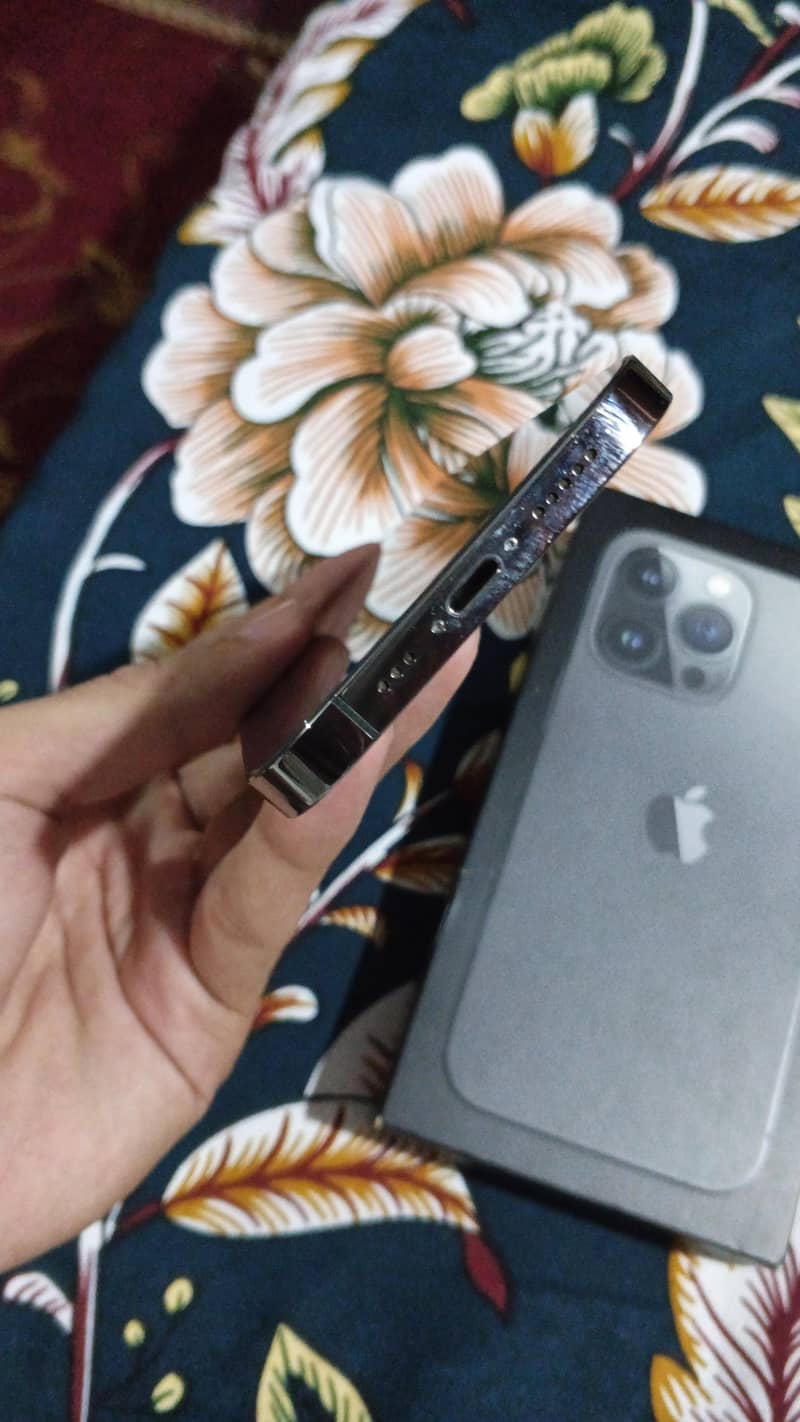 Apple iPhone 13 Pro 5