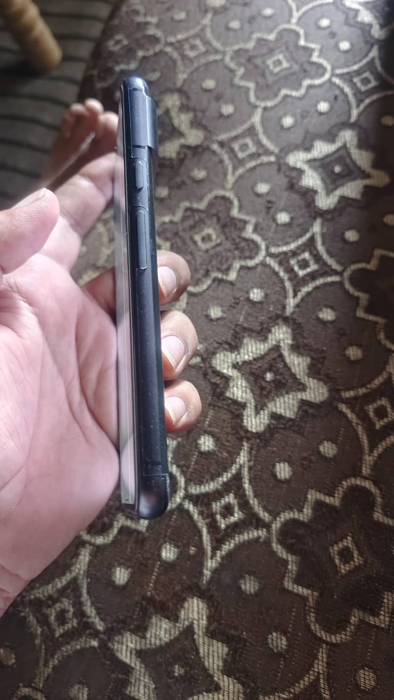 Google Pixel 8 3