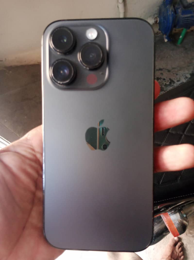 Apple iPhone 14 Pro 2