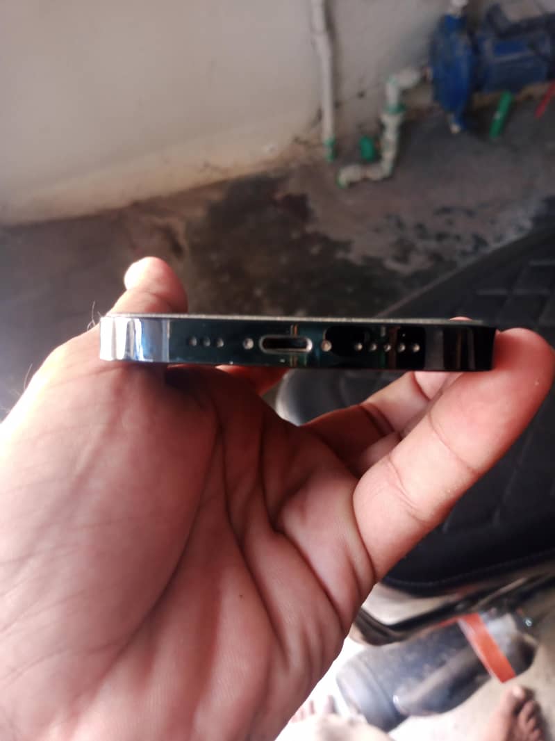 Apple iPhone 14 Pro 3