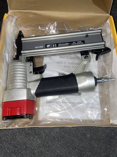 Industrial Pneumatic Nailer