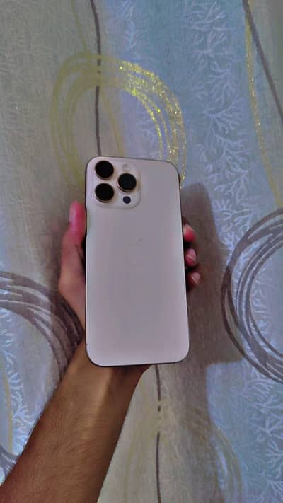 Apple iPhone 16 Pro Max ( 4 month sim time available)