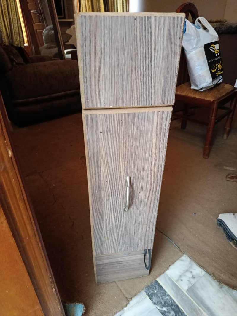 wall hanging dressing table 1