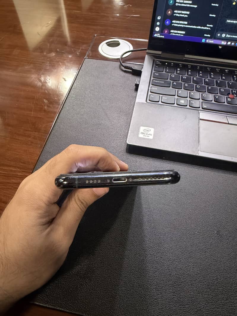 Apple iPhone 11 Pro Max 1