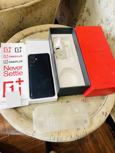 One Plus 9 5g pta approved full box urgent sale read full add