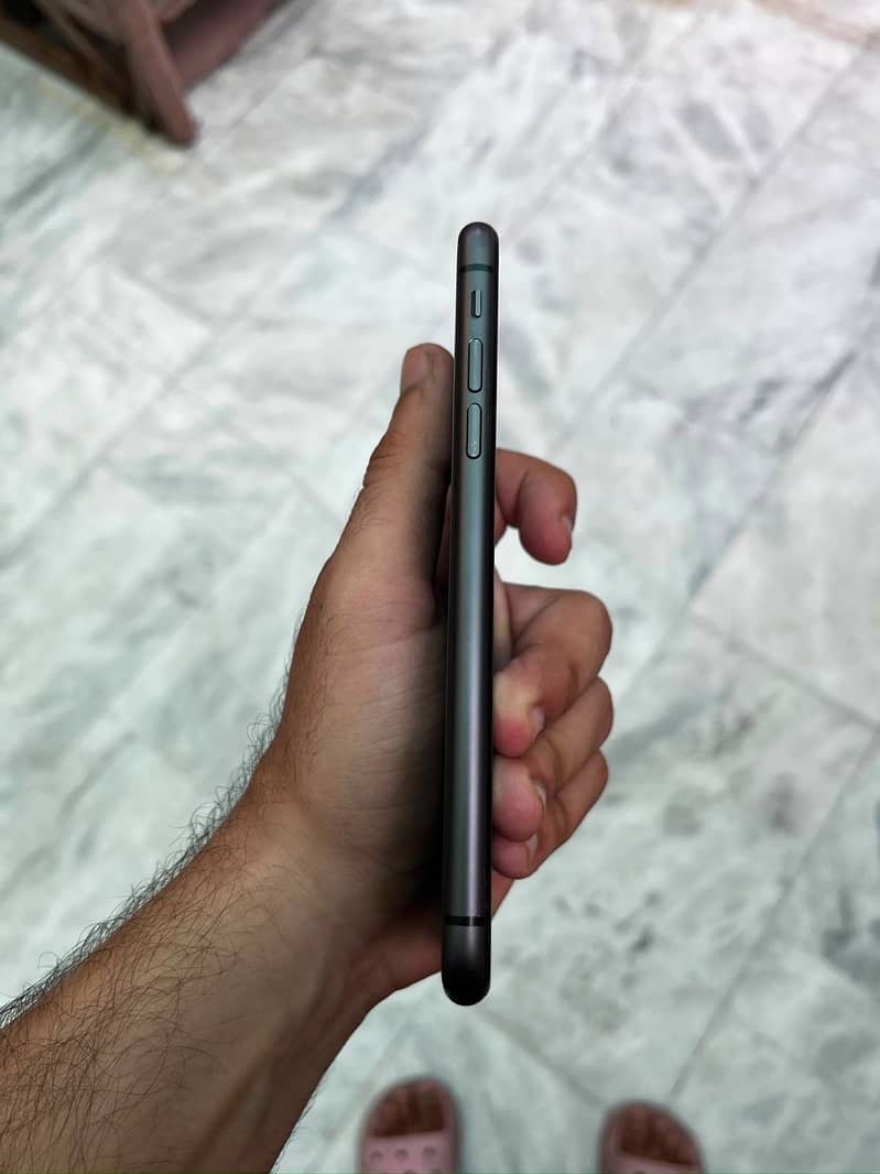 Apple iPhone 11 2