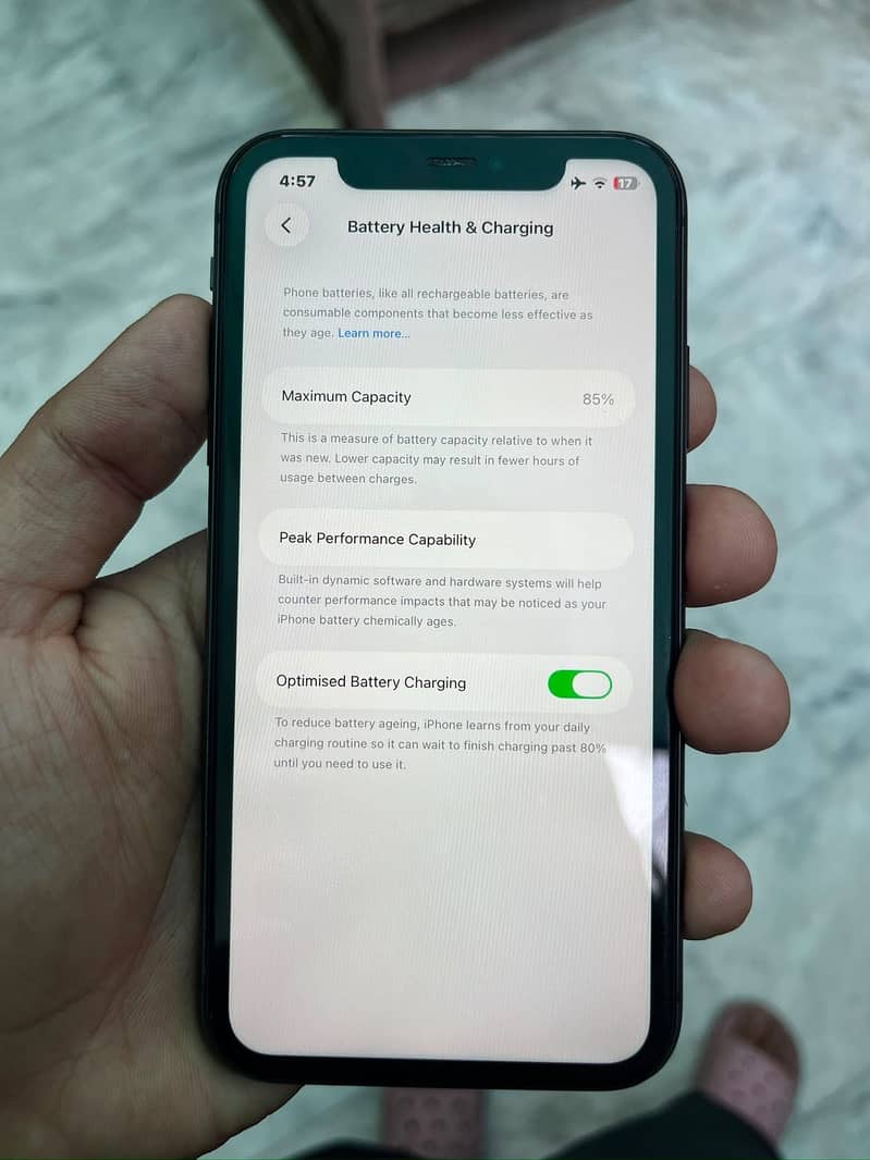 Apple iPhone 11 4